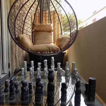 Apartment Sarakin's Mansion Luxury Retreat