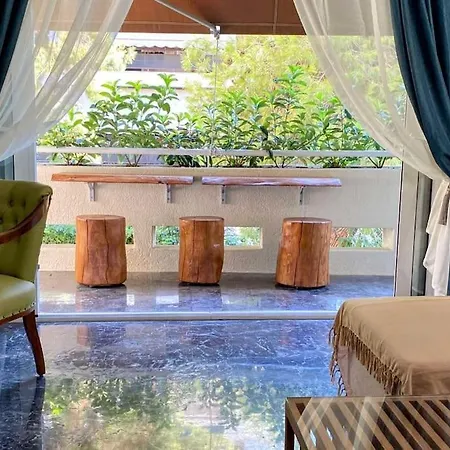 Sarakin's Mansion Luxury Retreat * Athens