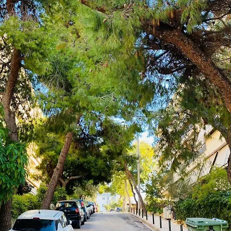 Sarakin's Mansion Luxury Retreat Apartment *