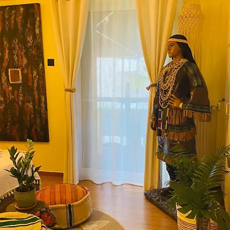Sarakin's Mansion Luxury Retreat *