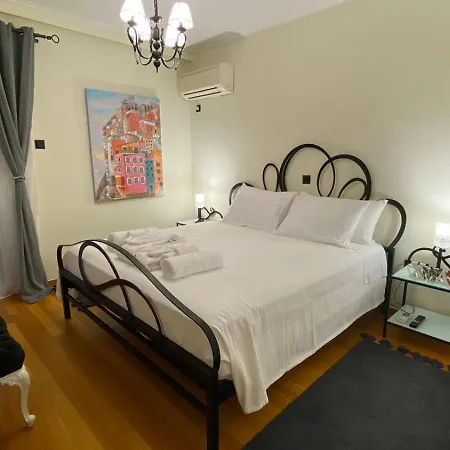 Apartment Sarakin's Mansion Luxury Retreat *